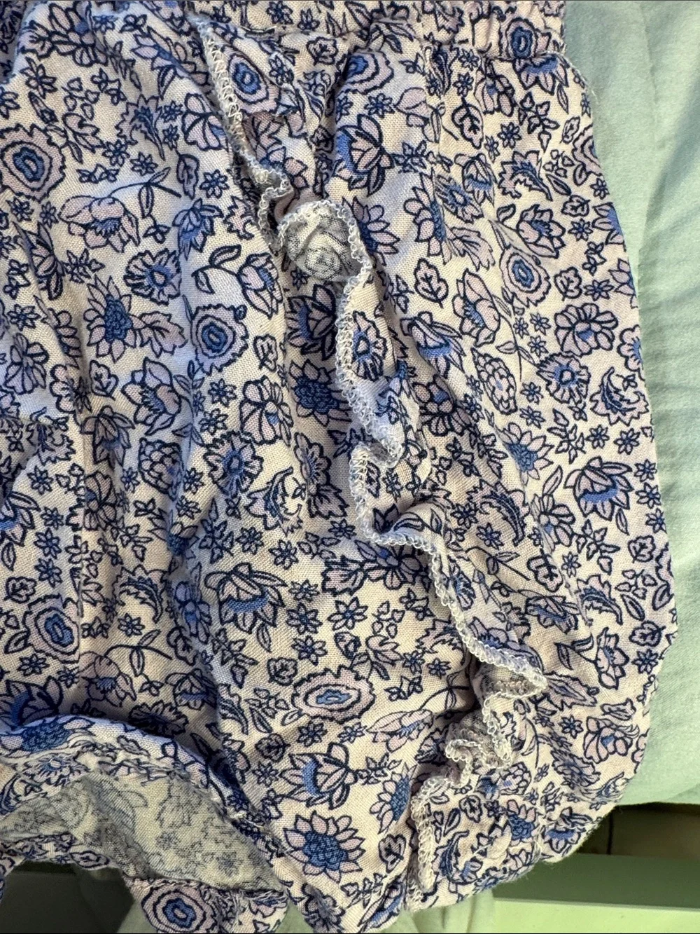 Adorable Outfit - eyelet lace, ruffle details!